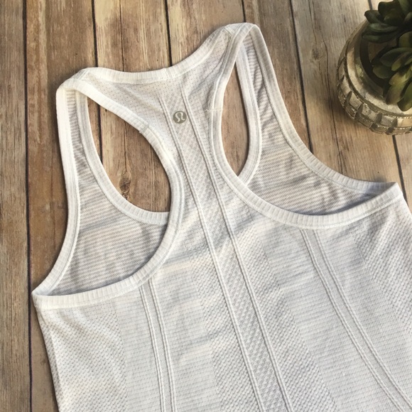 SOLDLululemon tank - Picture 3 of 4